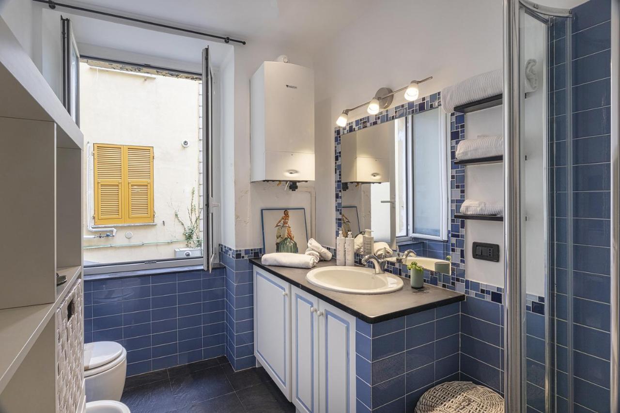 Santa Chiara Apartment By Wonderful Italy Genoa Luaran gambar